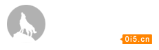 做得不错！服务犬协助主人完成学业 获颁荣誉证书
